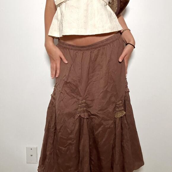 Y2k allison britney brown midi skirt with gorgeous details - Picture 2 of 6